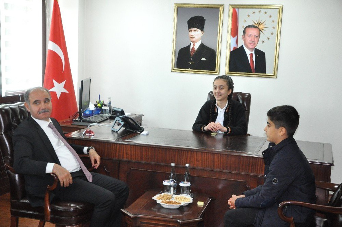 23 Nisan Ulusal Egemenlik ve Çocuk Bayramı Şırnak\'ta Coşkuyla Kutlandı