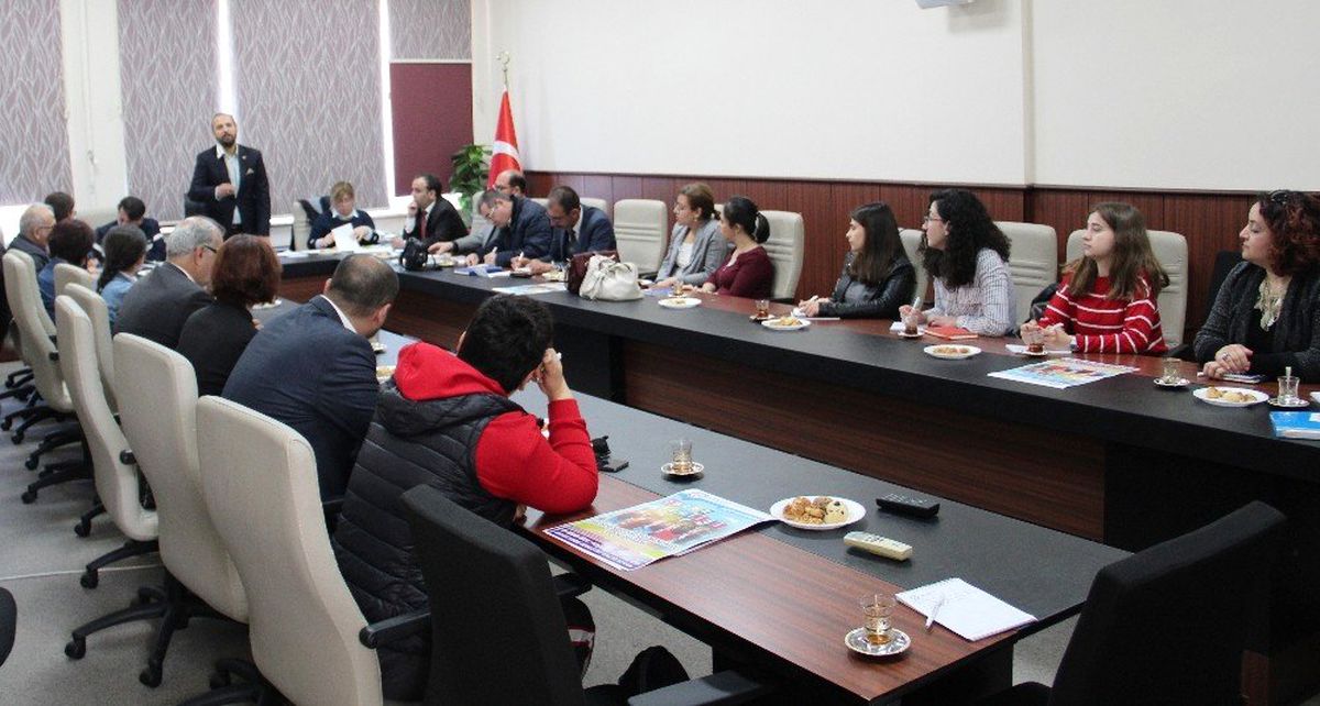 Adü Çocuk Şenliğinde Halkla Kucaklaşacak