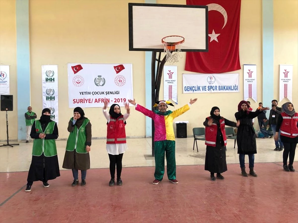 Afrin\'de Yetim Çocuklar İçin Şenlik Düzenlendi