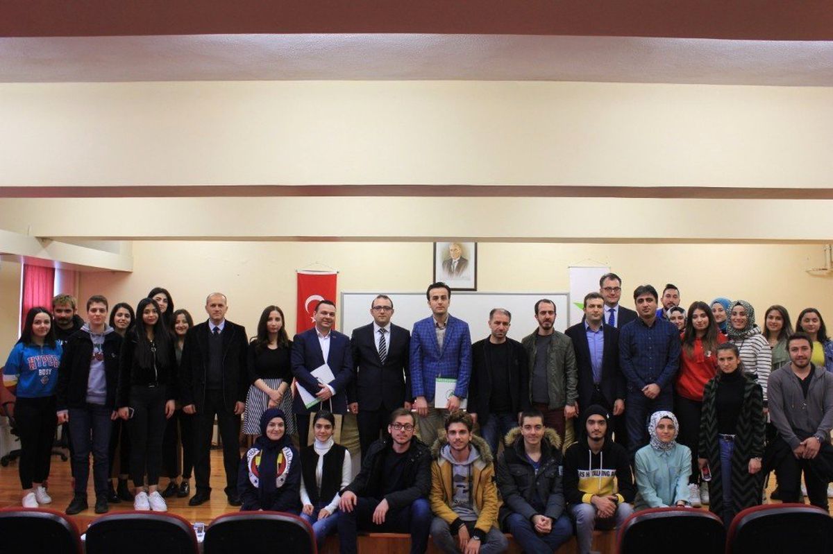 Akçakoca\'da Sektör Üniversite Buluşması Gerçekleştirildi
