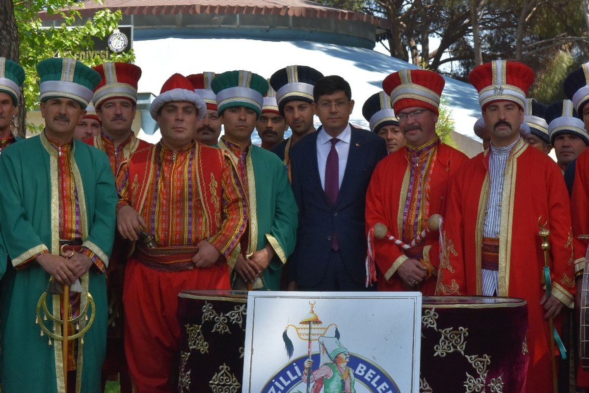 Başkan Özcan Mehter Takımını Ziyaret Etti