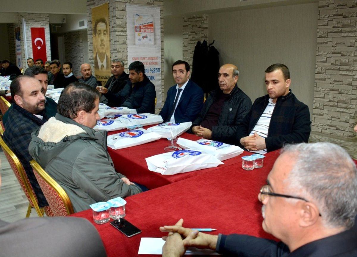 Bitlis\'te Eğitim Çalışanlarının Sorunları Konuşuldu