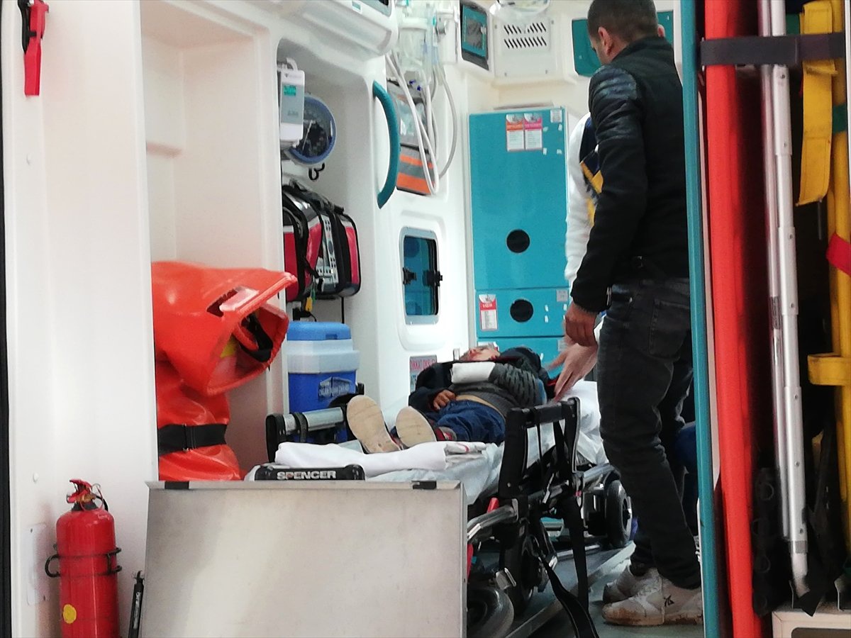 Çalı Kesmeye Çalışan Çocuk Yaralandı