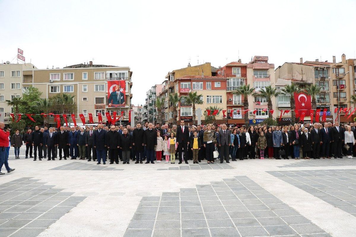 Çanakkale\'de 23 Nisan Kutlamaları