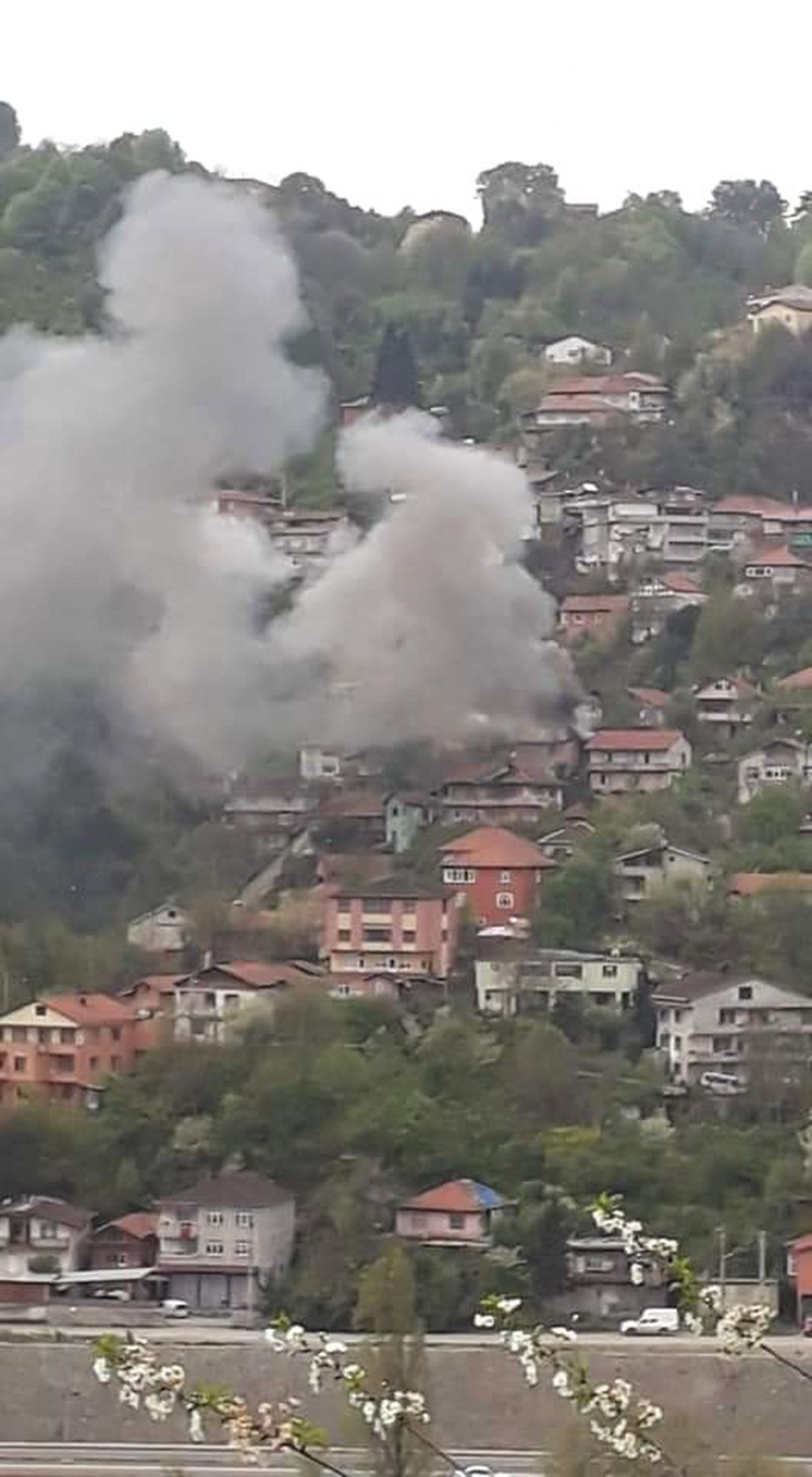 Çatı Yangını Korkuttu