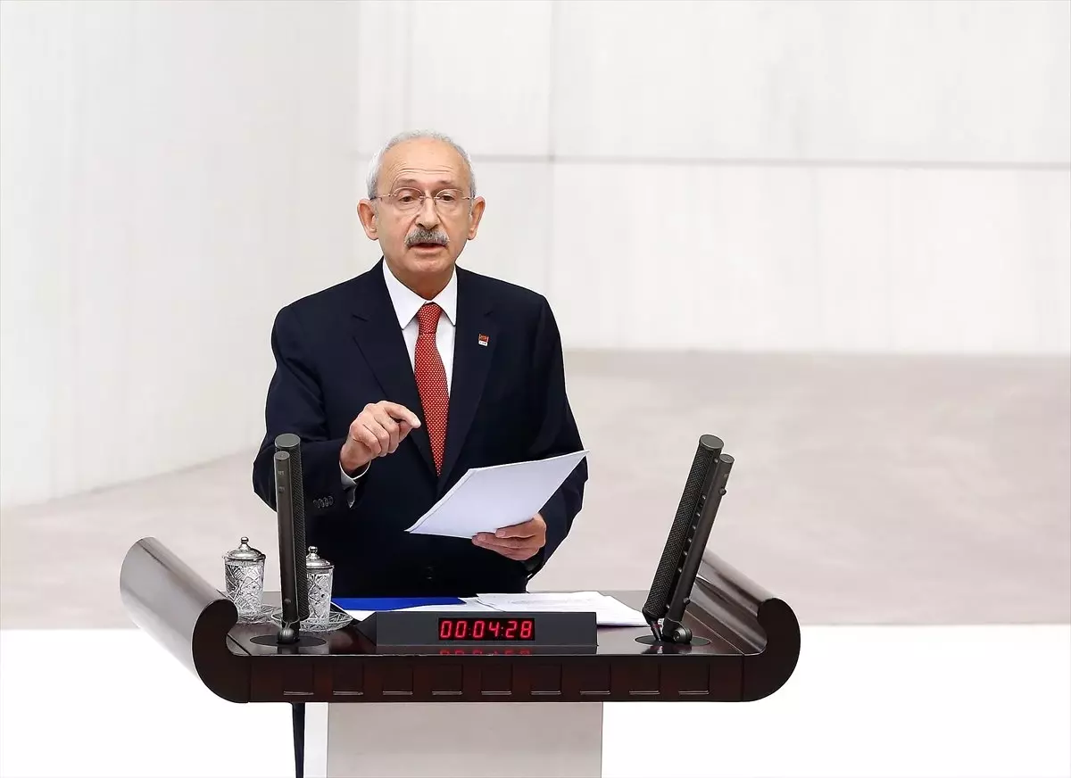 CHP Lideri Kılıçdaroğlu: Şehit Cenazesine Gitmeden Önce Aileyle Görüştük