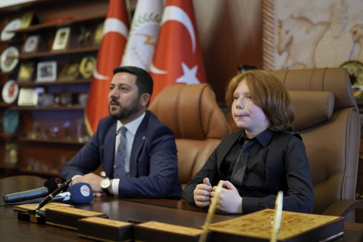 Çocuk Başkandan "Mavi Balina" Çağrısı