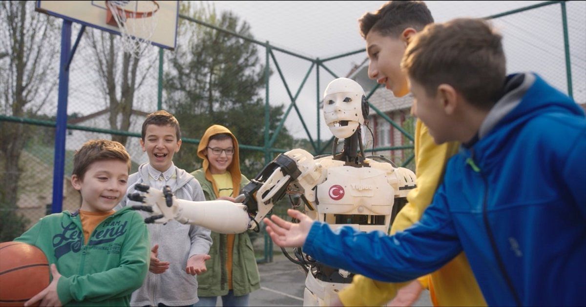 Çocuklar, Anadolu\'da Zeka Gücü ile Geleceğin Robotlarını Tasarlıyor