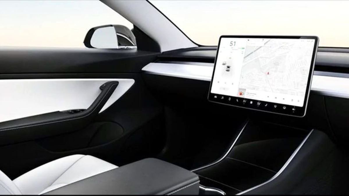 Elon Musk\'ın \'2 Yıla Geliyor\' Dediği Direksiyonsuz Tesla Tasarımı