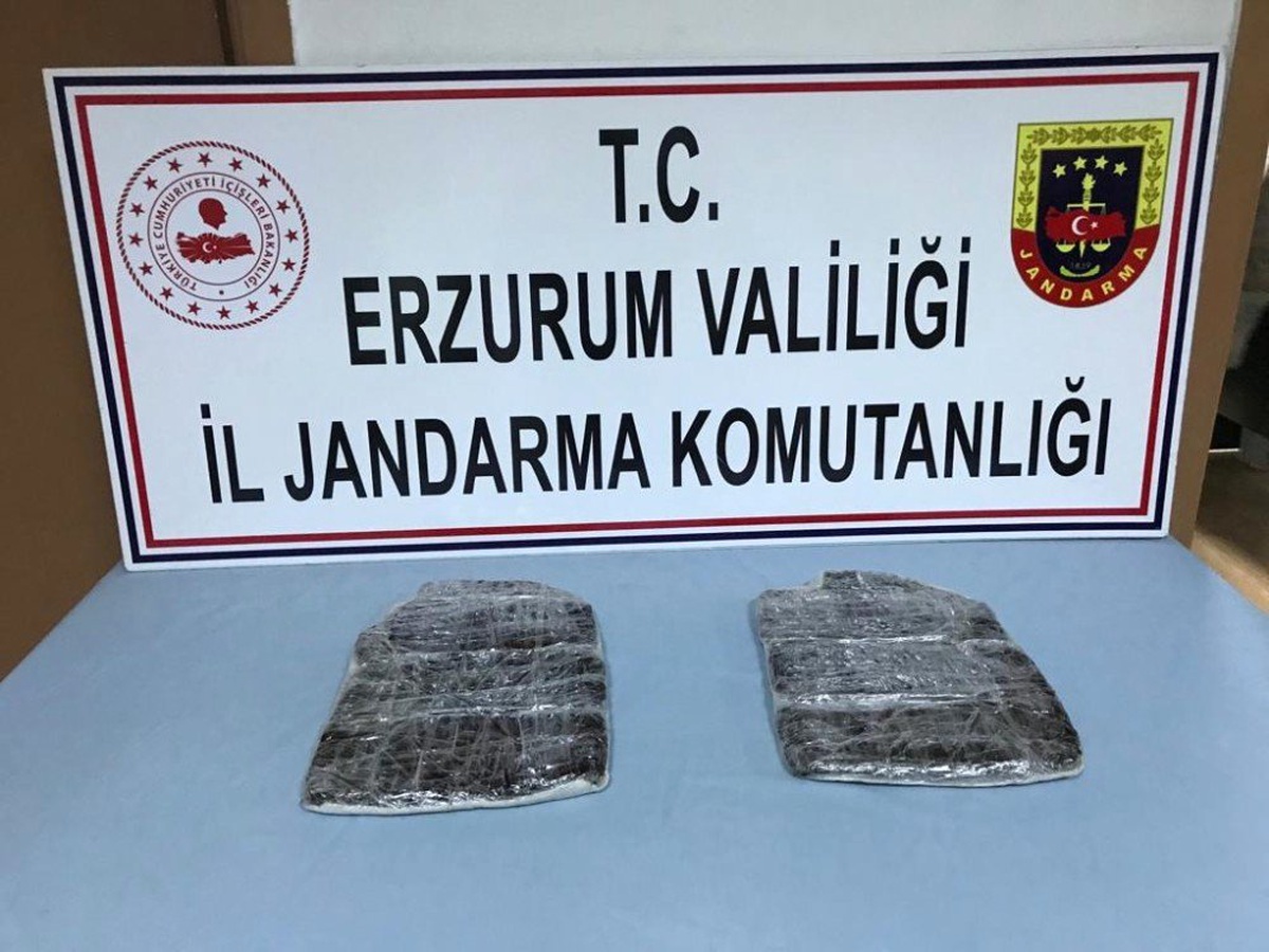 Erzurum\'da Yarım Milyon Liralık Reçine Esrar Ele Geçirildi
