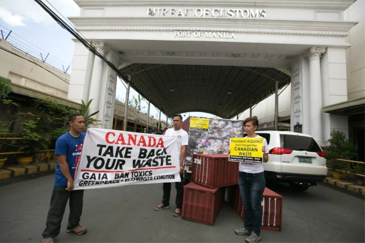 Filipinler\'den Kanada\'ya Çöp Yüzünden Savaş Tehdidi