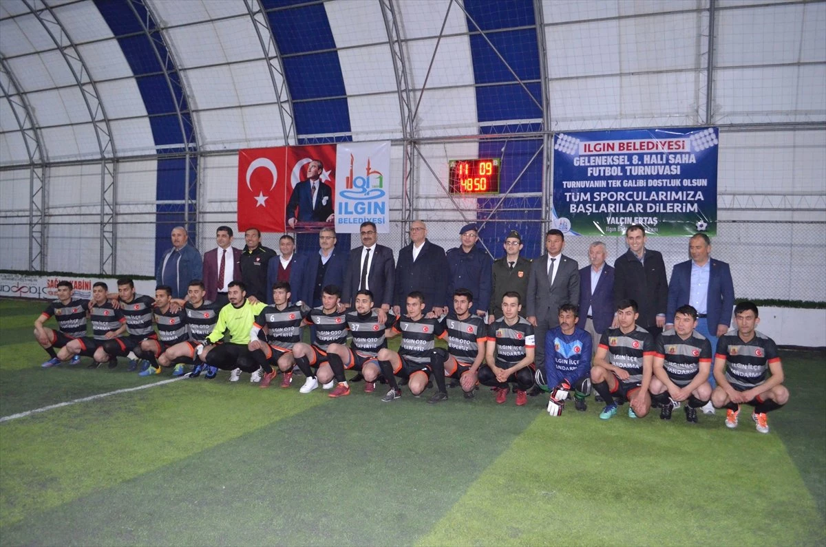 Ilgın\'da 8. Halı Saha Futbol Turnuvası Başladı