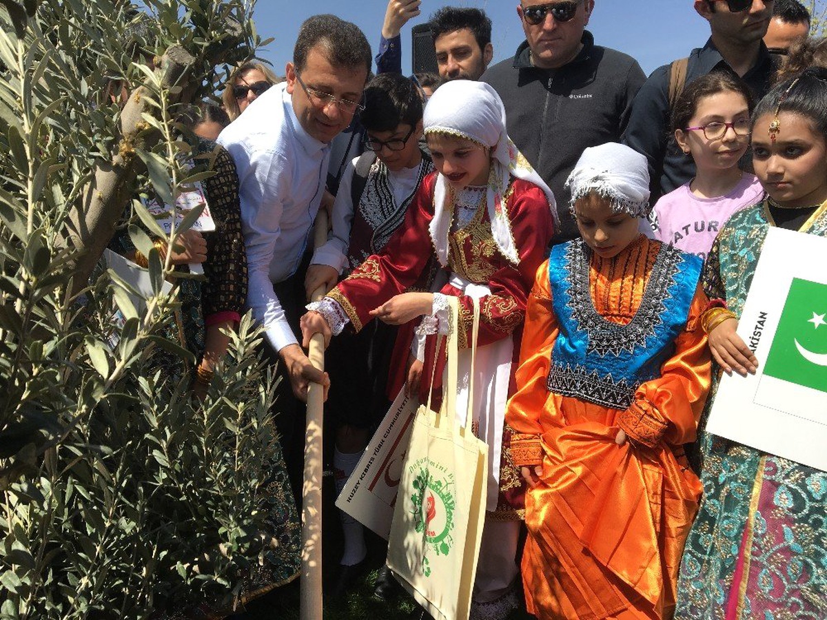 İmamoğlu: "İstanbul\'un Bir Çocuk Kenti, Çocuk Dostu Bir Kent Olmasını İstiyoruz"