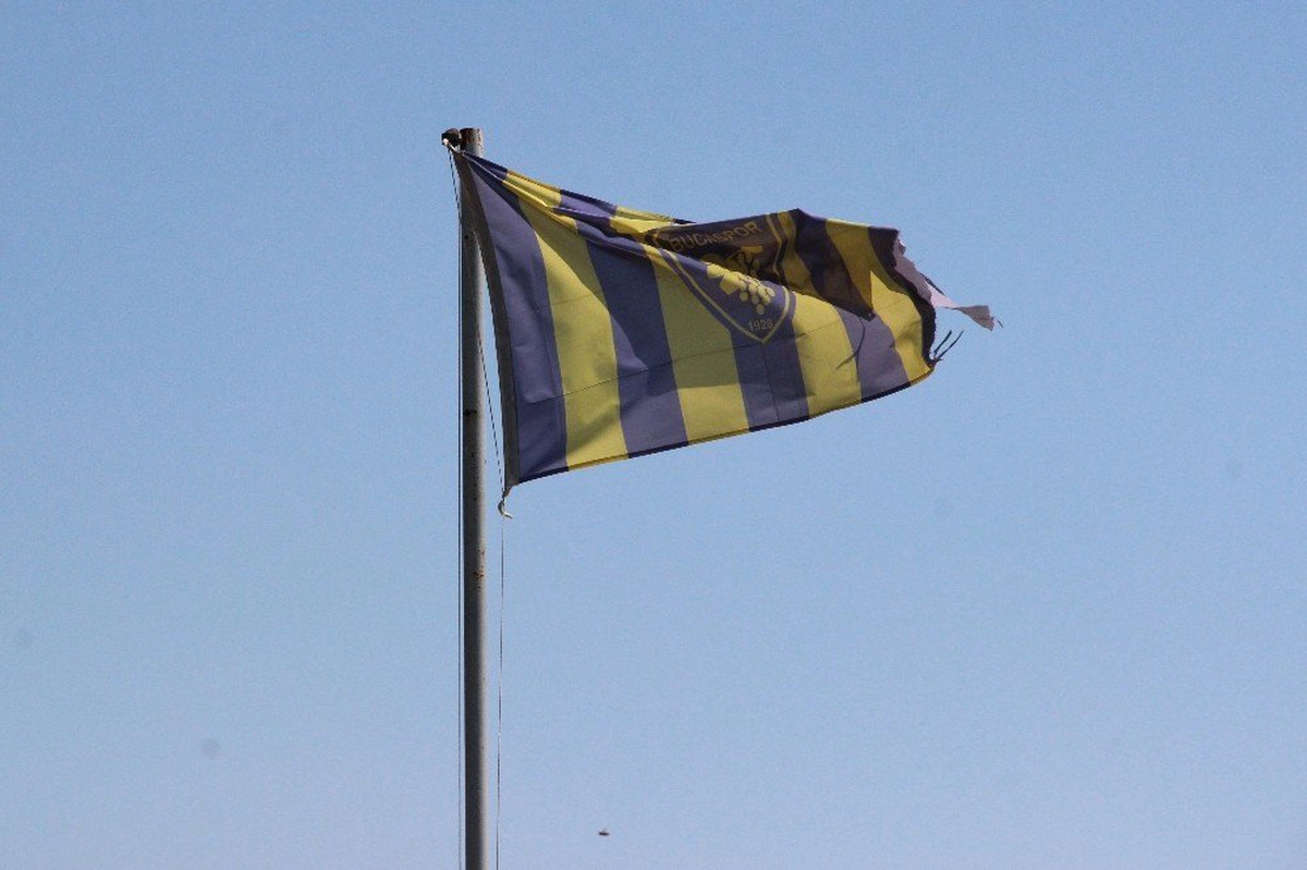 İzmir\'in 91 Yıllık \'Fırtınası\' Dindi