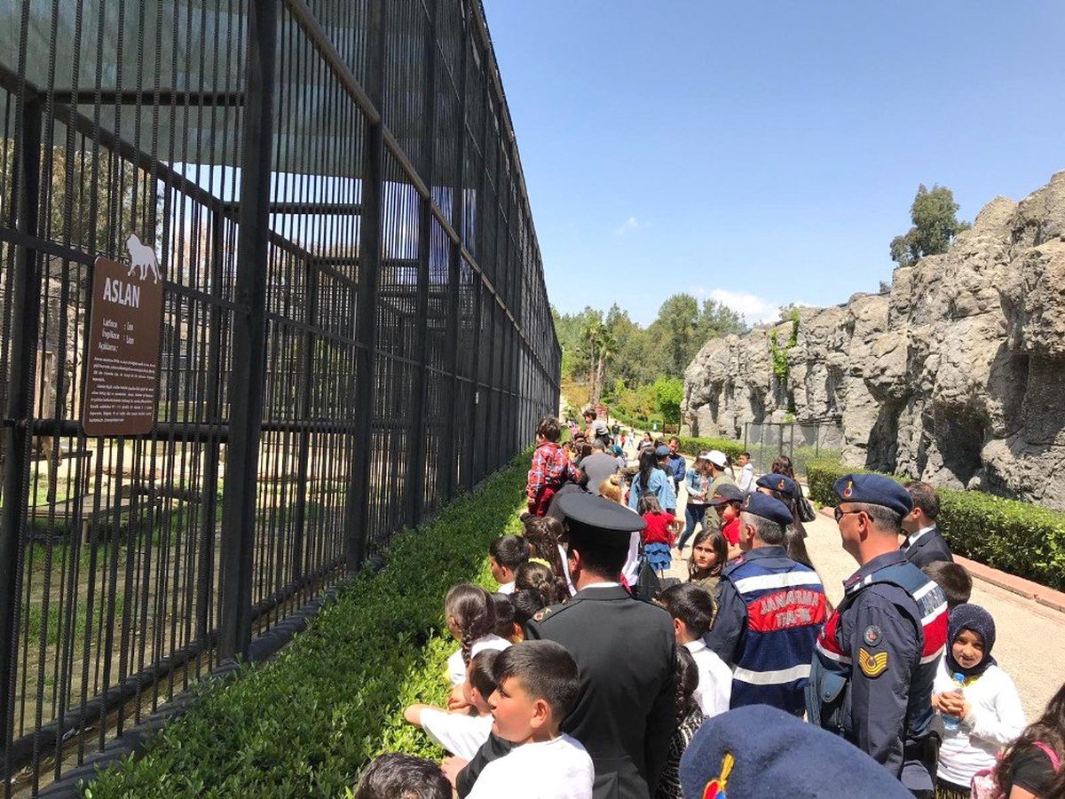 Jandarma Çocukları Sevindirdi