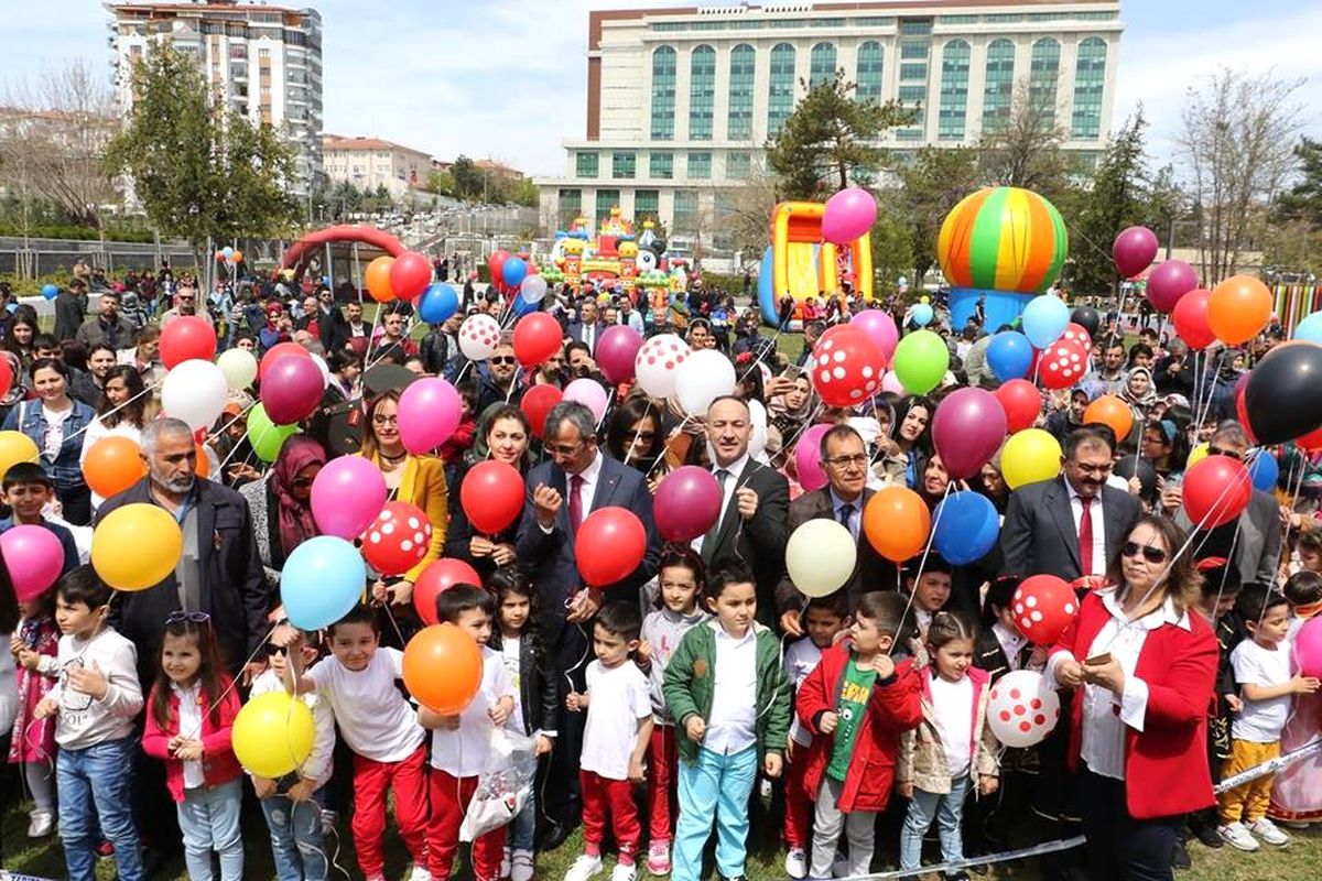 Kırıkkale Belediyesi\'nden Çocuklara Oyun Parkuru