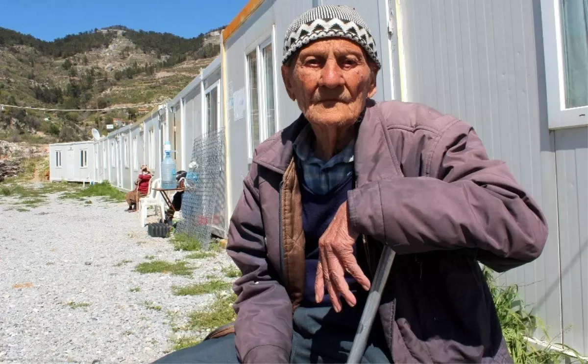 Konteynerde 500 Günlük Yaşam Mücadelesi