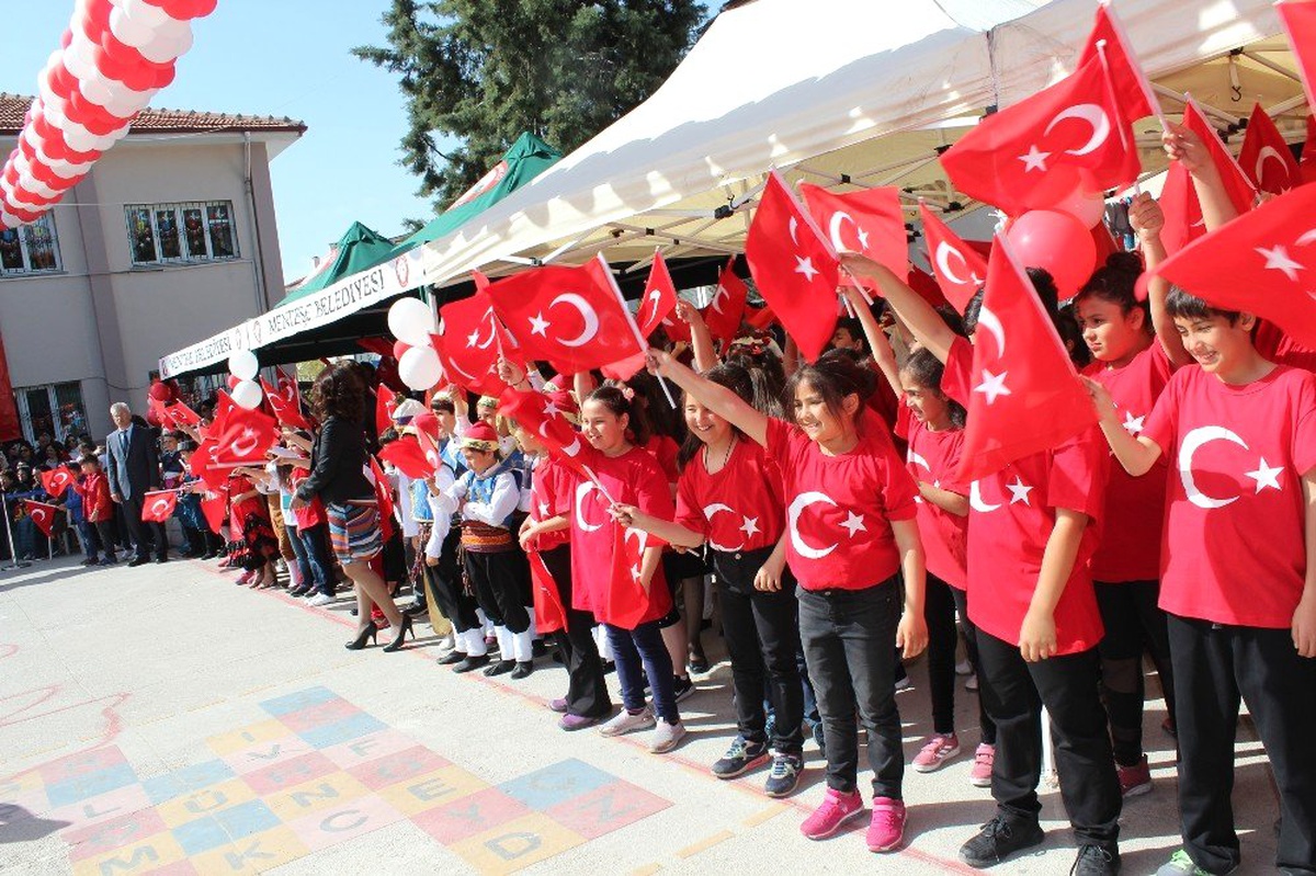 Muğla\'da 23 Nisan Coşkuyla Kutlandı