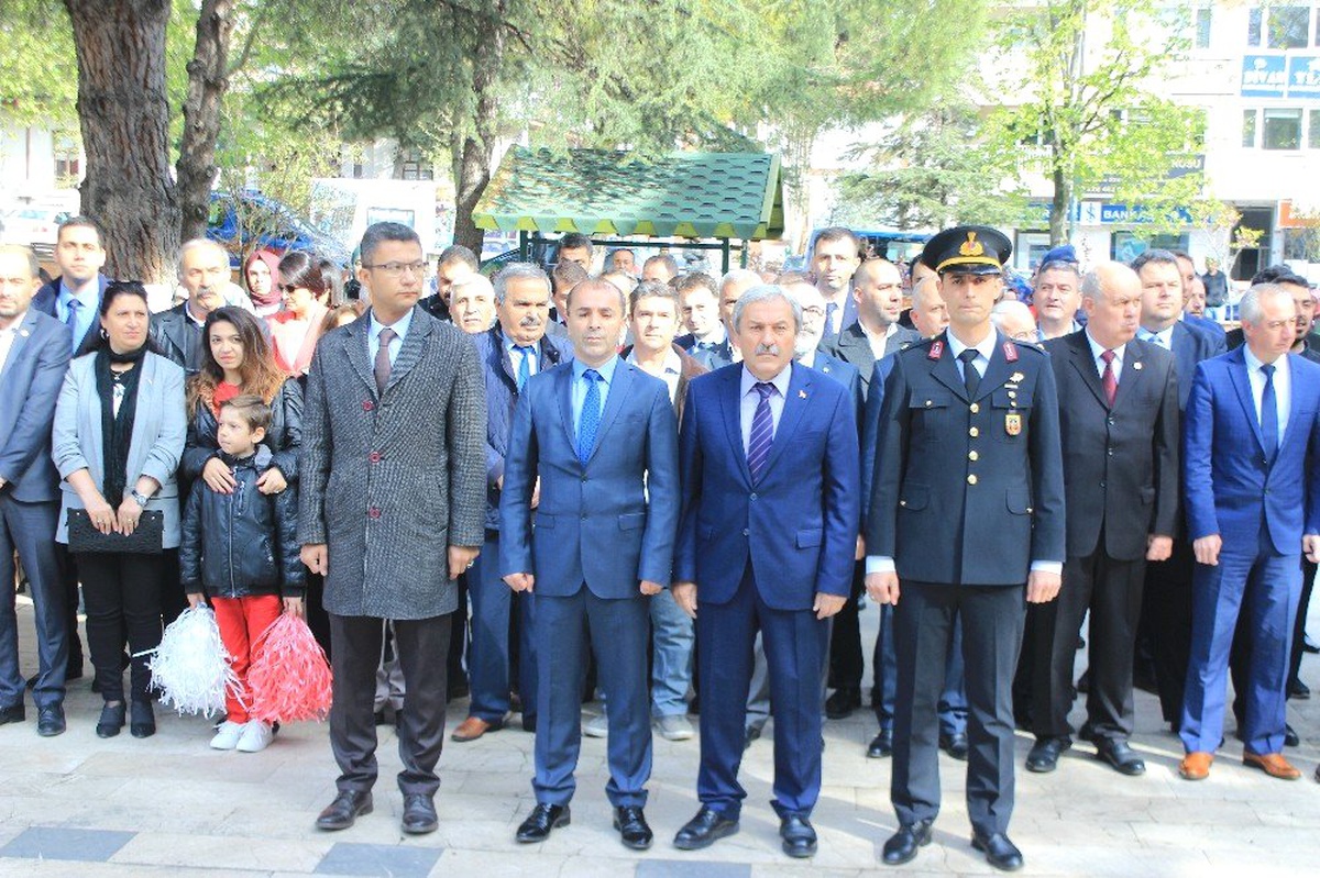 Osmaneli\' de 23 Nisan Ulusal Egemenlik ve Çocuk Bayramı Coşkusu