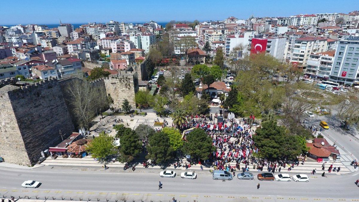 Sinop\'ta 23 Nisan Kutlamaları