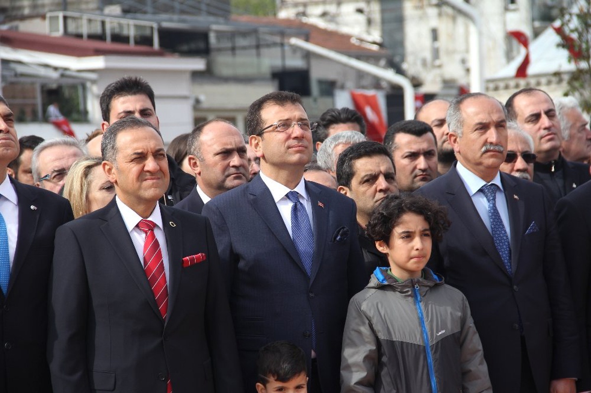 Taksim\'de 23 Nisan Coşkusu
