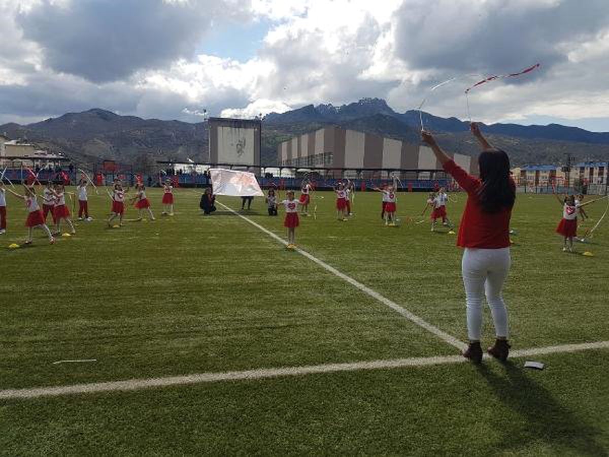 Tunceli\'de 23 Nisan Coşkusu