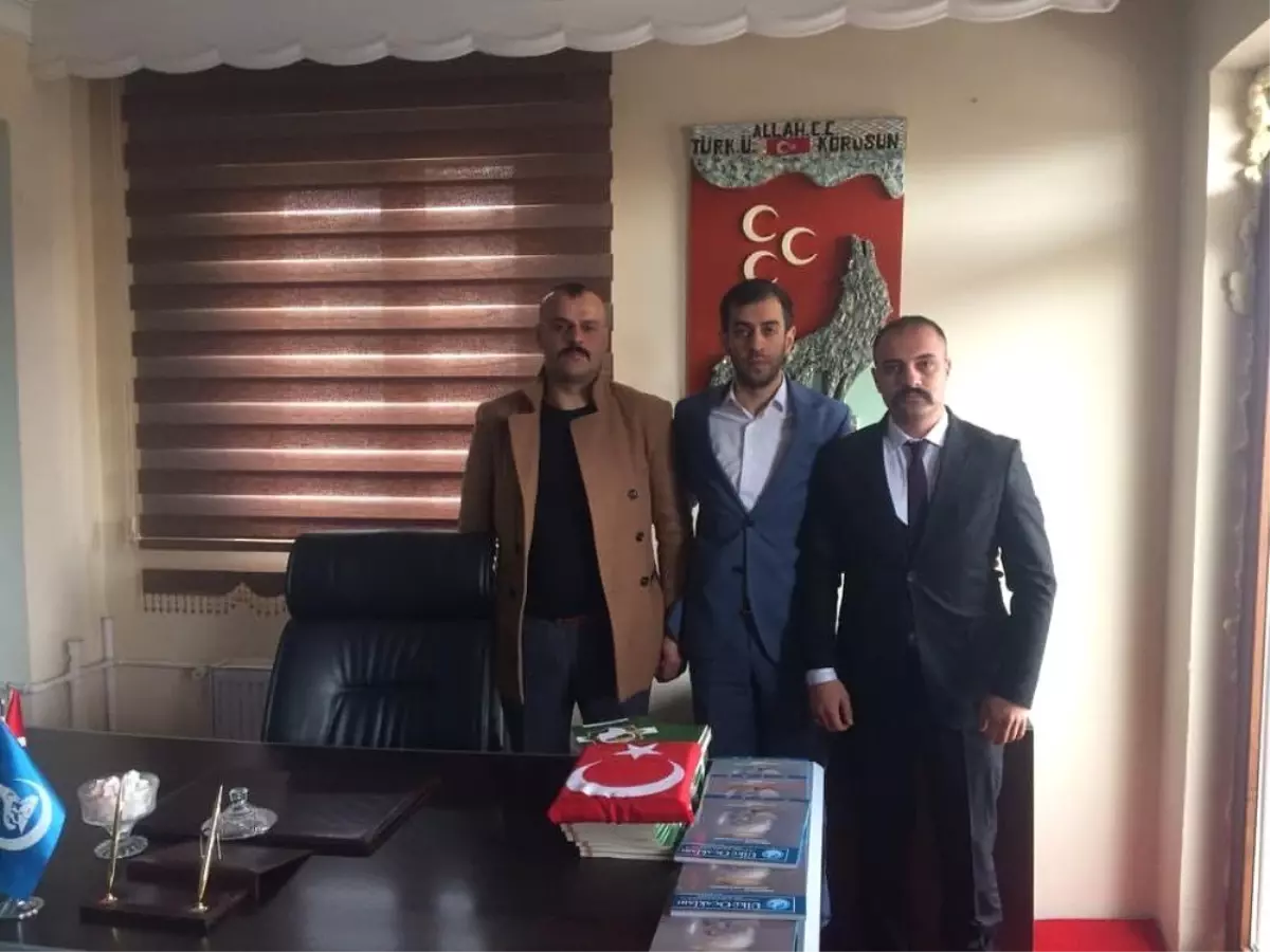 Ülkü Ocakları Palandöken İlçe Başkanlığında Bayrak Değişimi