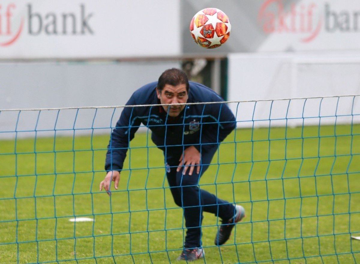 Ünal Karaman Yüzleri Güldürdü