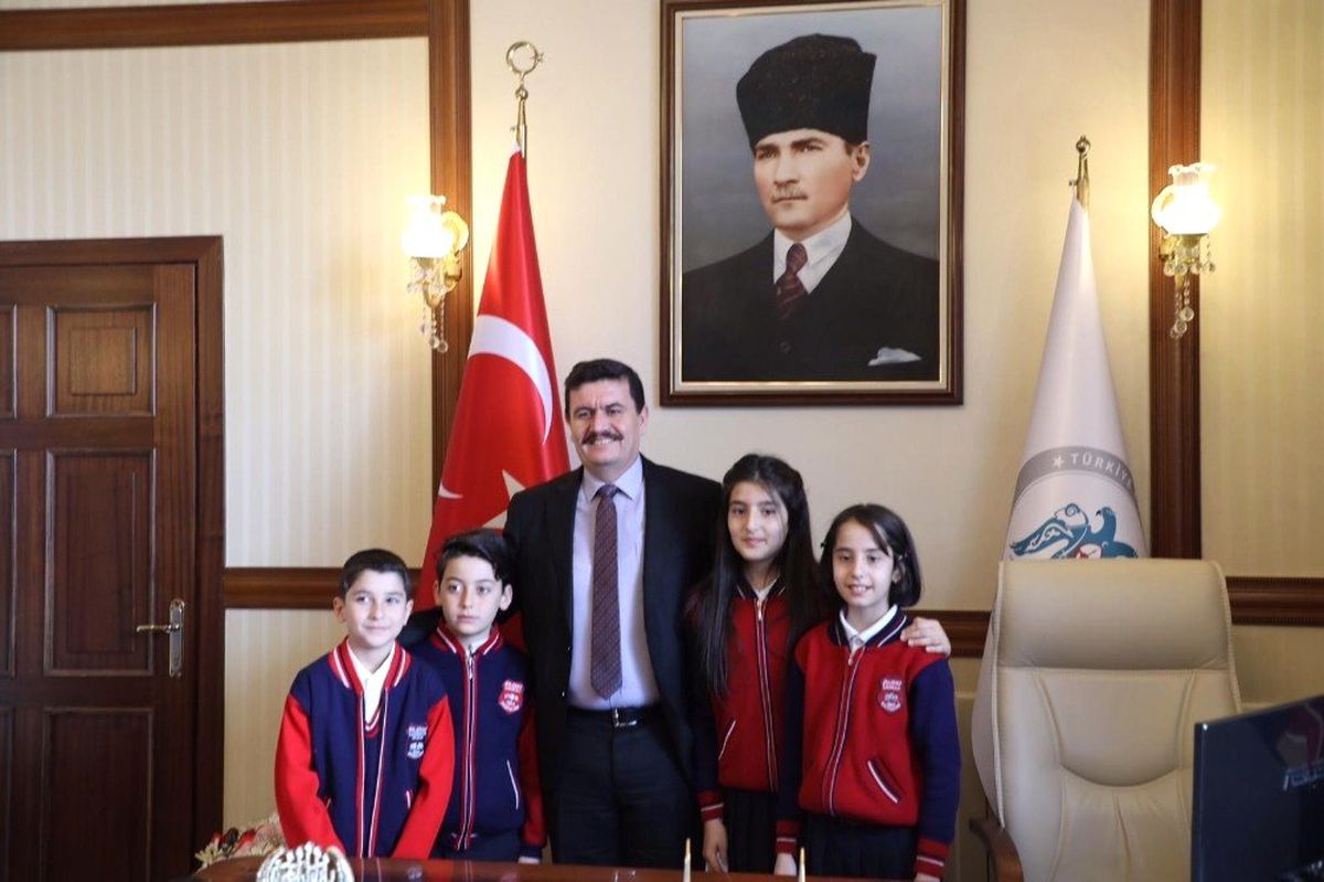 Vali Arslantaş Koltuğunu Buse\'ye Devretti