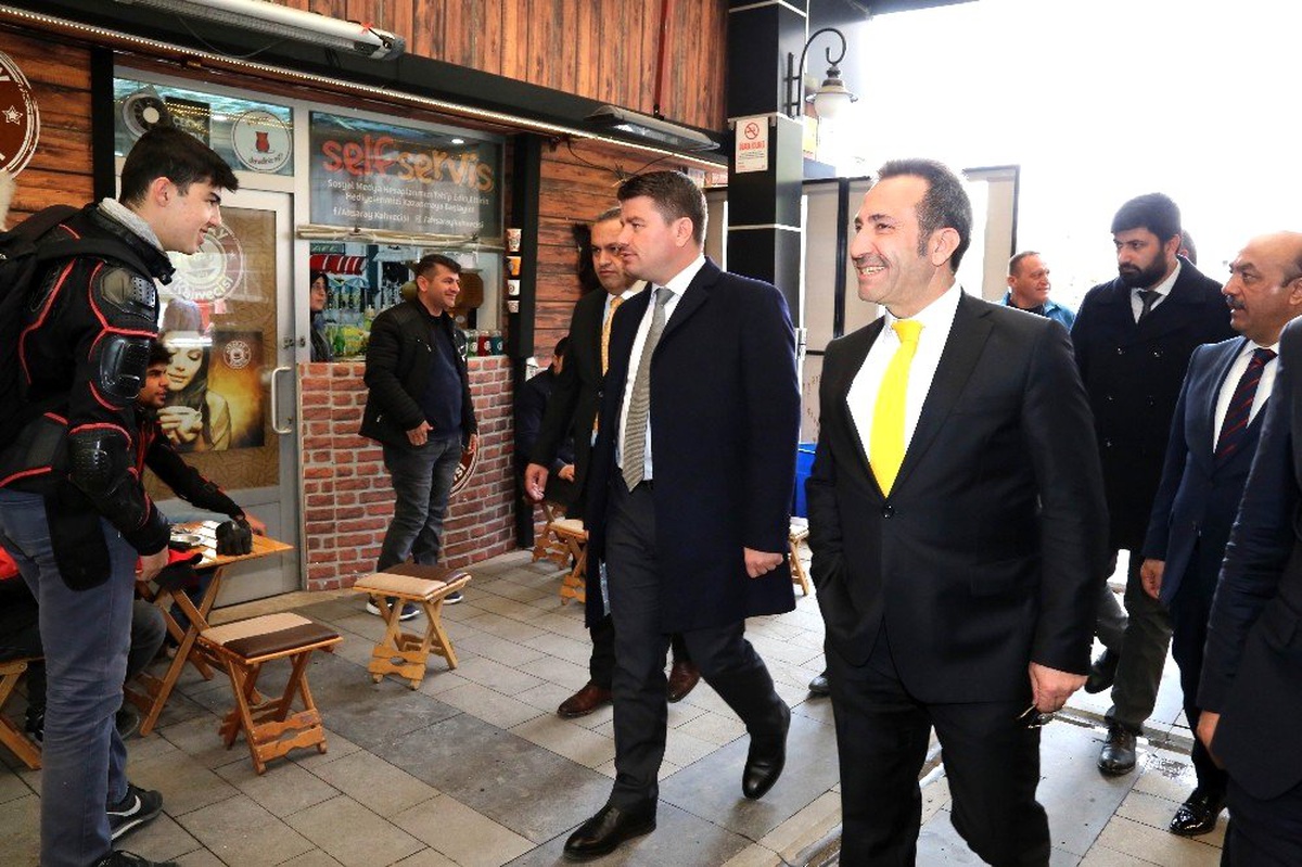 Vali Mantı ve Başkan Dinçer Esnafları Ziyaret Etti