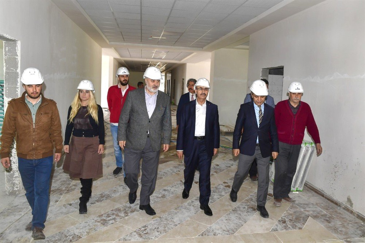 Adana\'ya 350 Kişilik Kız Öğrenci Yurdu Yapılıyor