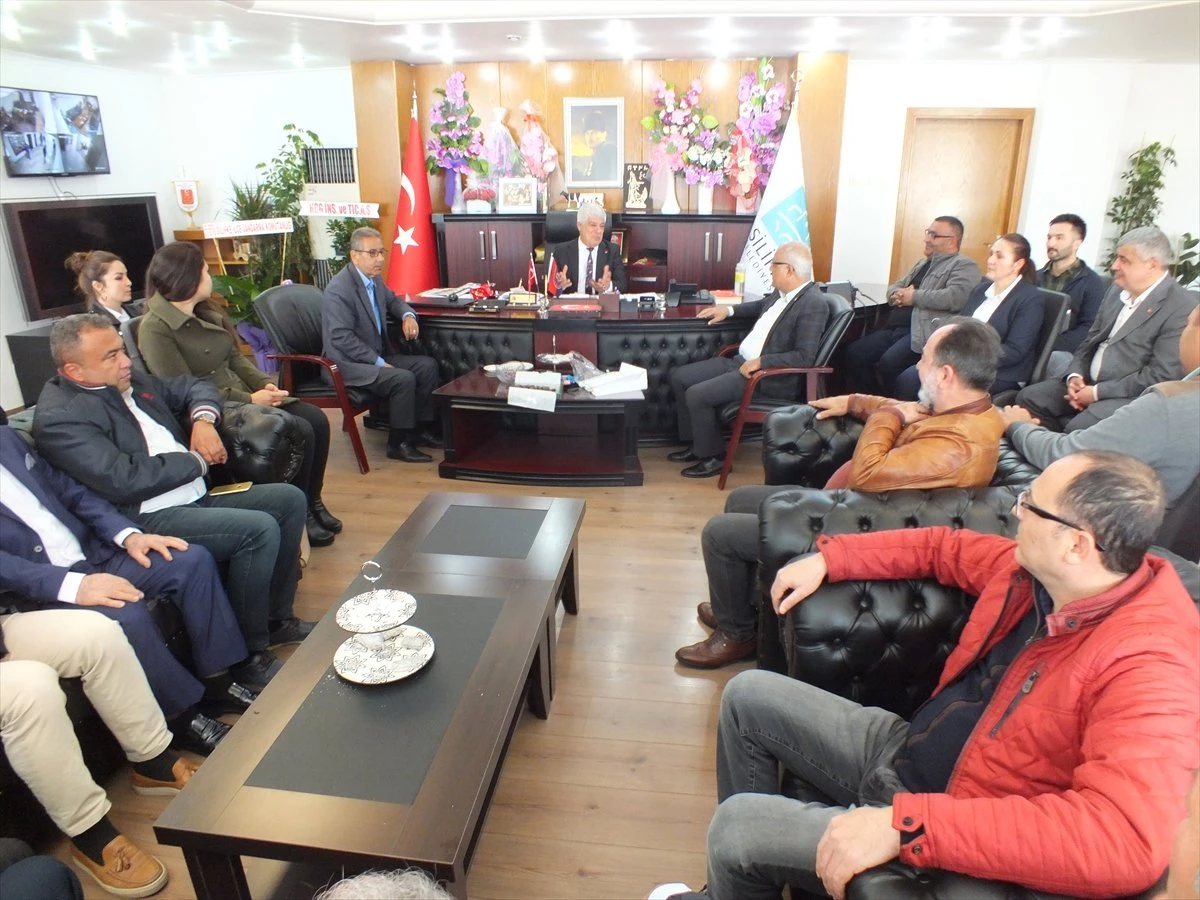 AK Parti Silifke İlçe Teşkilatından Başkan Aktan\'a Ziyaret