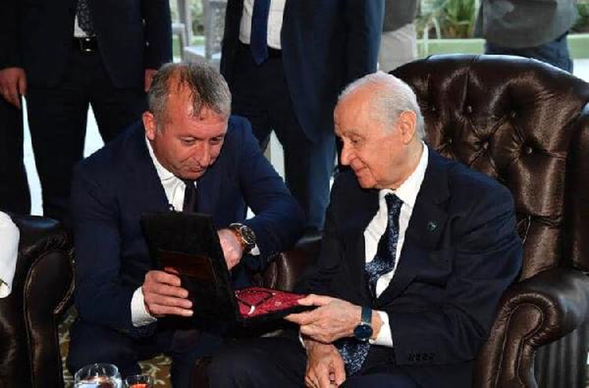 Bahçeli'ye Çok Özel Tespih