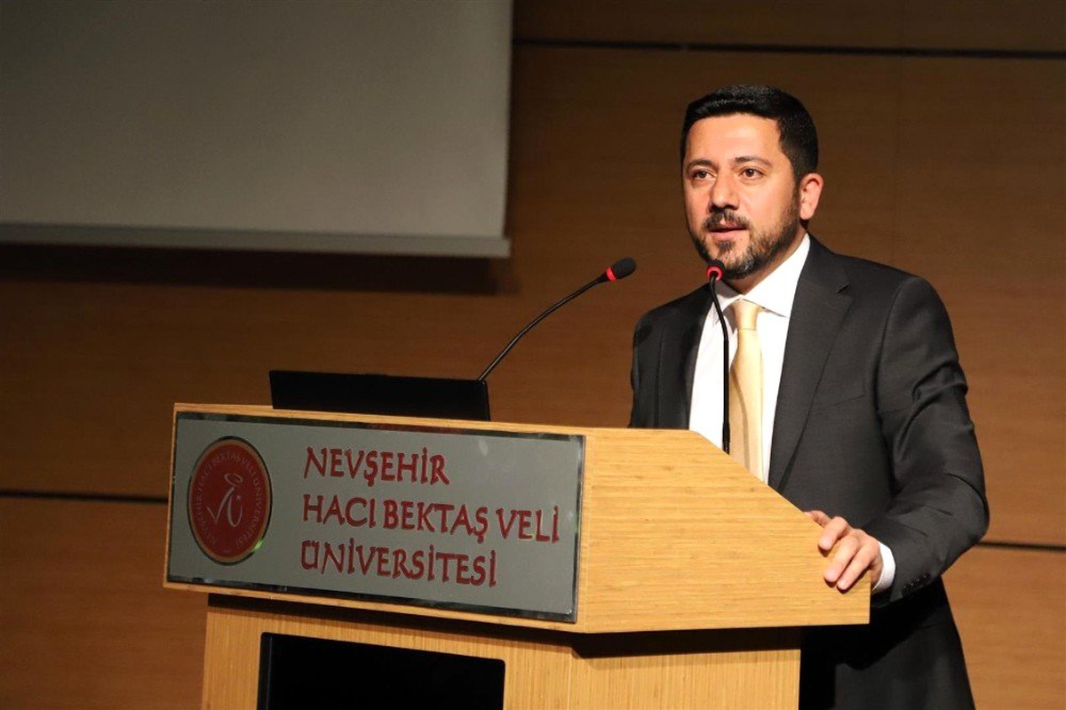 Belediye Başkanı Rasim Arı, "Cumhurbaşkanımızın Emaneti Muhtarlar Başımızın Tacı"