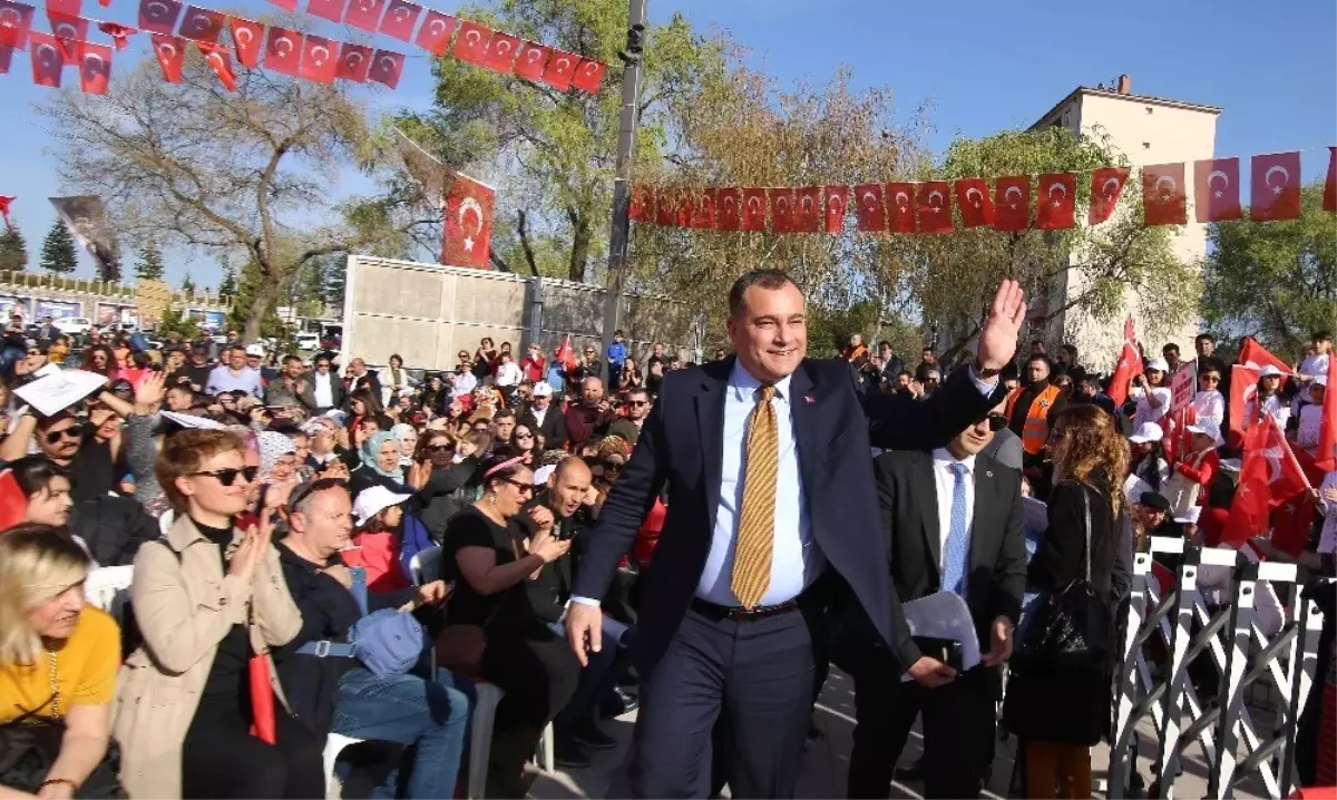 Bin Çocuk Anıtpark\'tan Ata\'sına Seslendi