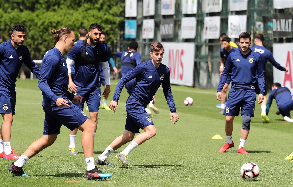 Fenerbahçe, Trabzonspor Maçı Hazırlıklarını Sürdürdü