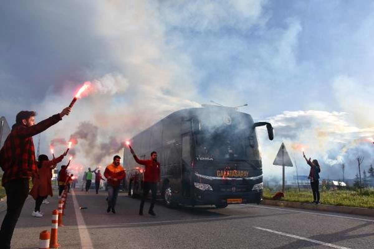 Galatasaray\'a Malatya\'da Coşkulu Karşılama