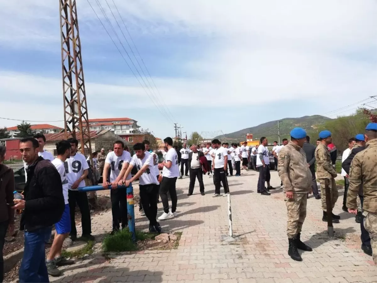 Güvenlik Korucu Adayları Mülakata Girdi