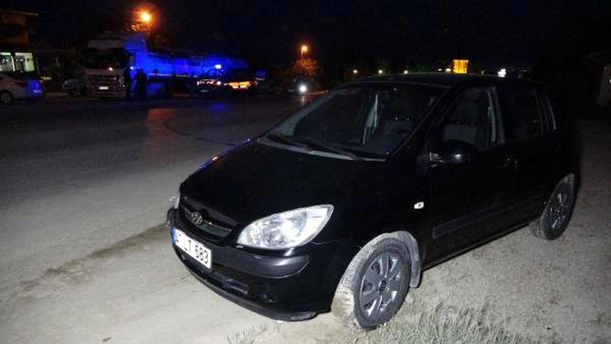 İzmit\'te İki Otomobil Çarpıştı: 5 Yaralı