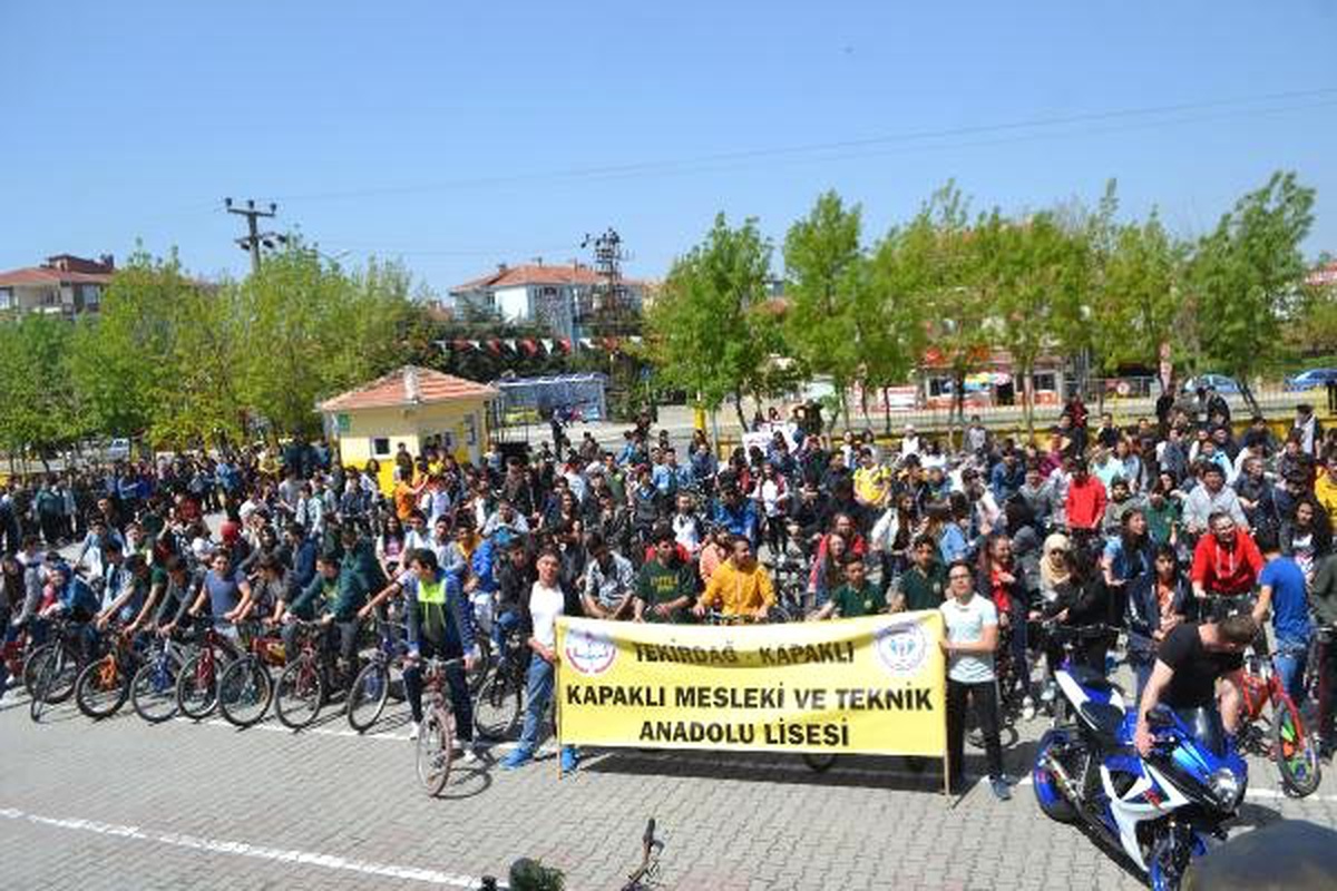 Liseliler, Kötü Alışkanlıklara Karşı Bisiklet Festivali Düzenledi