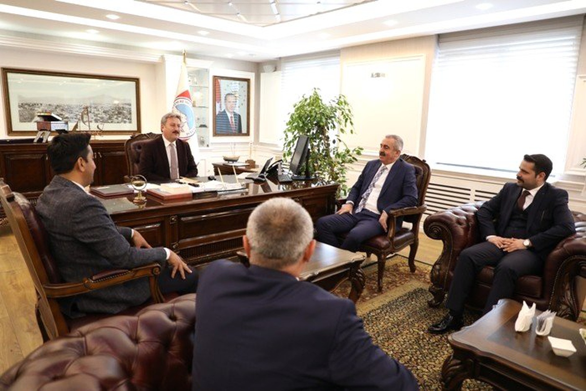 Melikgazi Belediye Başkanı Dr. Mustafa Palancıoğlu, "İki Vakıf, Bir Sendika Ziyaretlerinde Sosyal...