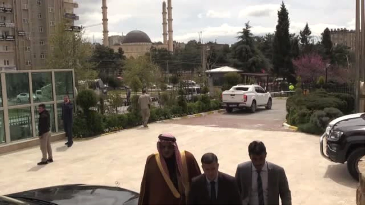 Suriye Kabileler ve Aşiretler Meclisi\'nden Mardin Valiliği\'ne Ziyaret