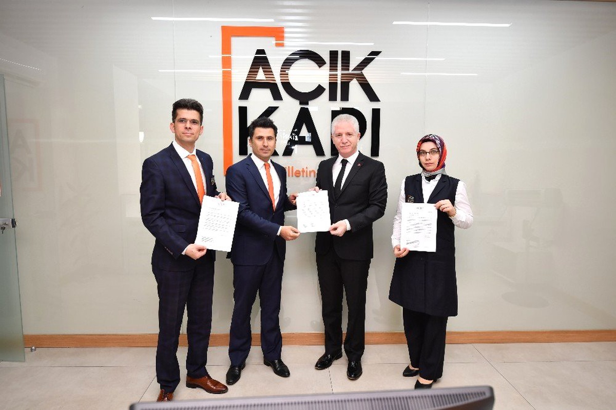 Vali Gül\'den Yetim ve Öksüz Çocuklara Mektup