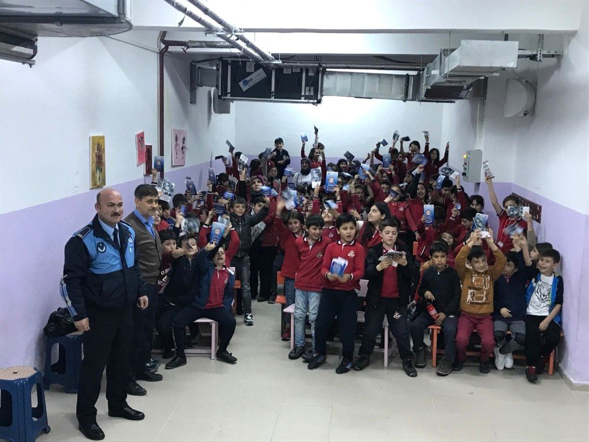 Zabıta Bilinçlendirmeye Devam Ediyor