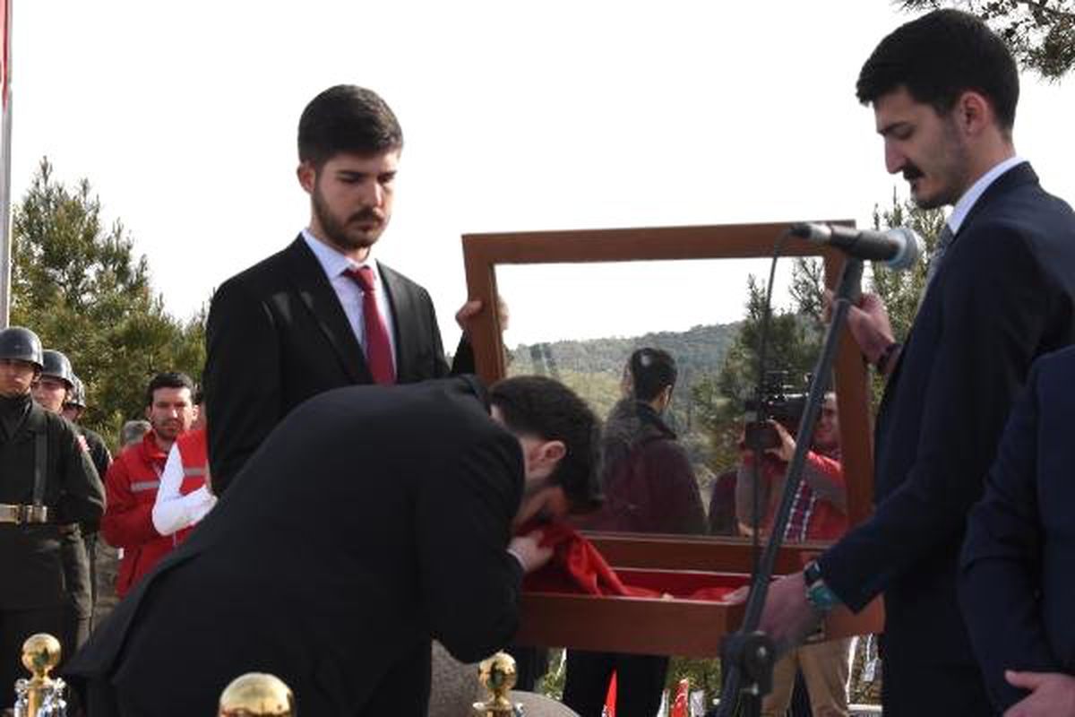 Çanakkale\'de 8 Bin Türk, Dedelerinin İzinde Yürüdü (3)