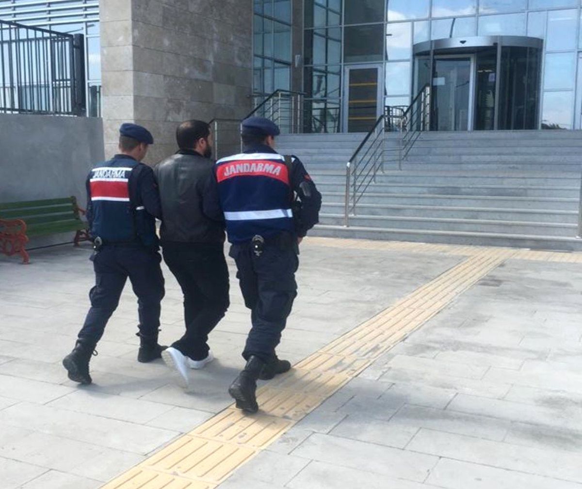 Cezaevinden Firar Eden Şahıs, Bir Ay Sonra Mersin\'de Yakalandı