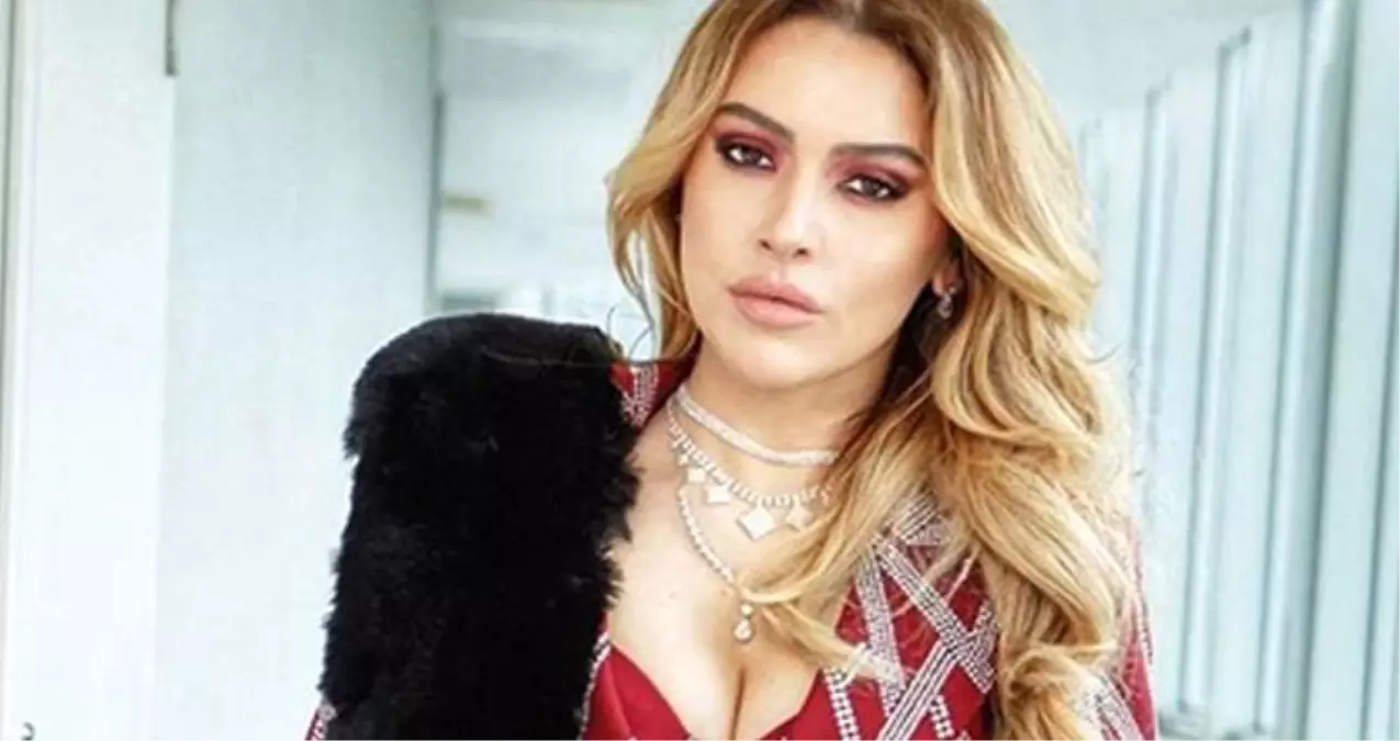 Hadise, 200 Kişi Arasından Yakışıklı Model Petar Rasic\'i Seçti