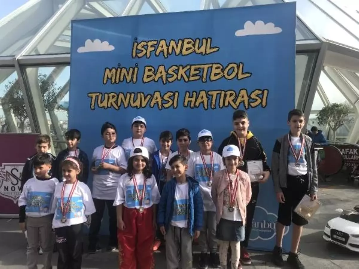 İsfanbul Mini Basketbol Turnuvası Renkli Görüntülere Sahne Oldu