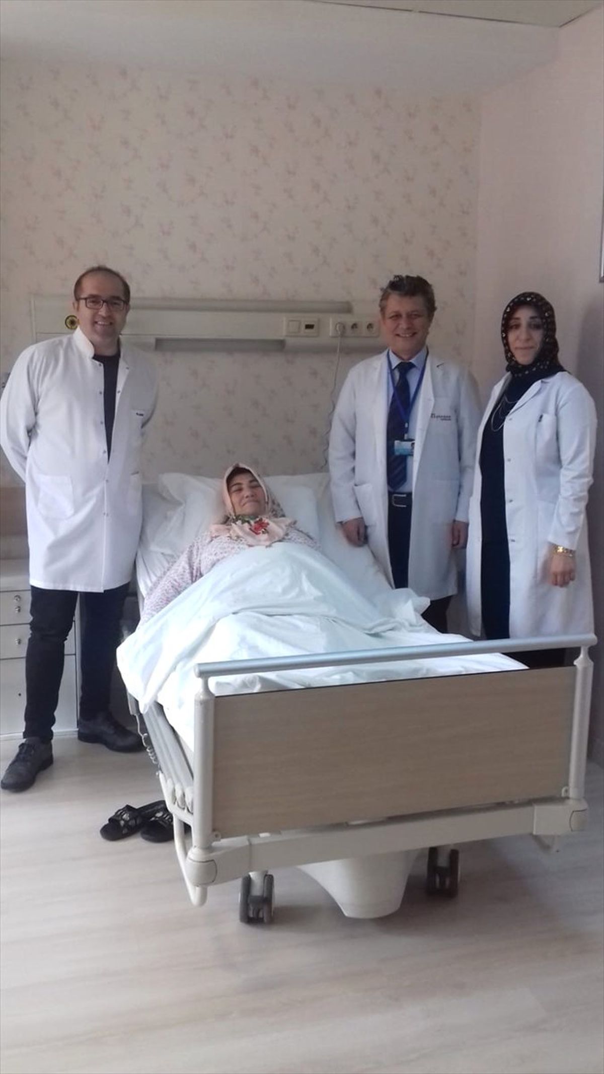Karnından 13 Kilogramlık Kitle Çıkarıldı
