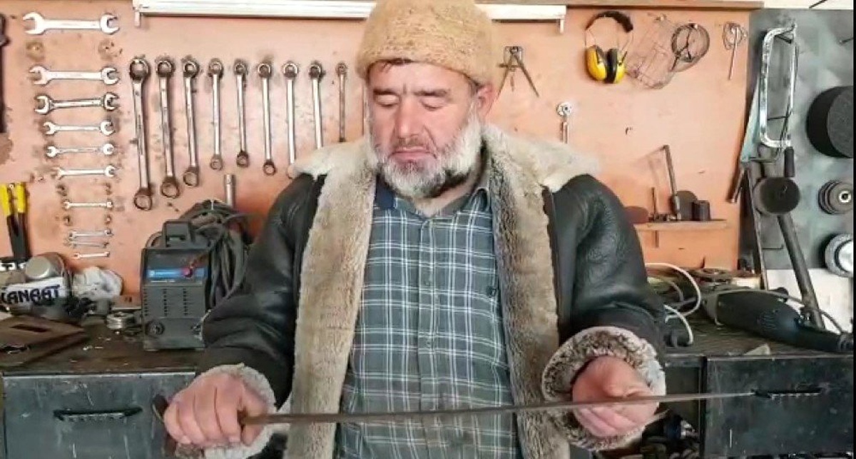 Kurtuluş Savaşı\'ndan Kalma Kılıcı Özenle Saklıyor